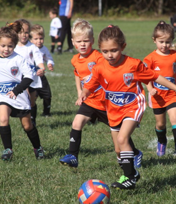 HNFC Rec U6 players in action